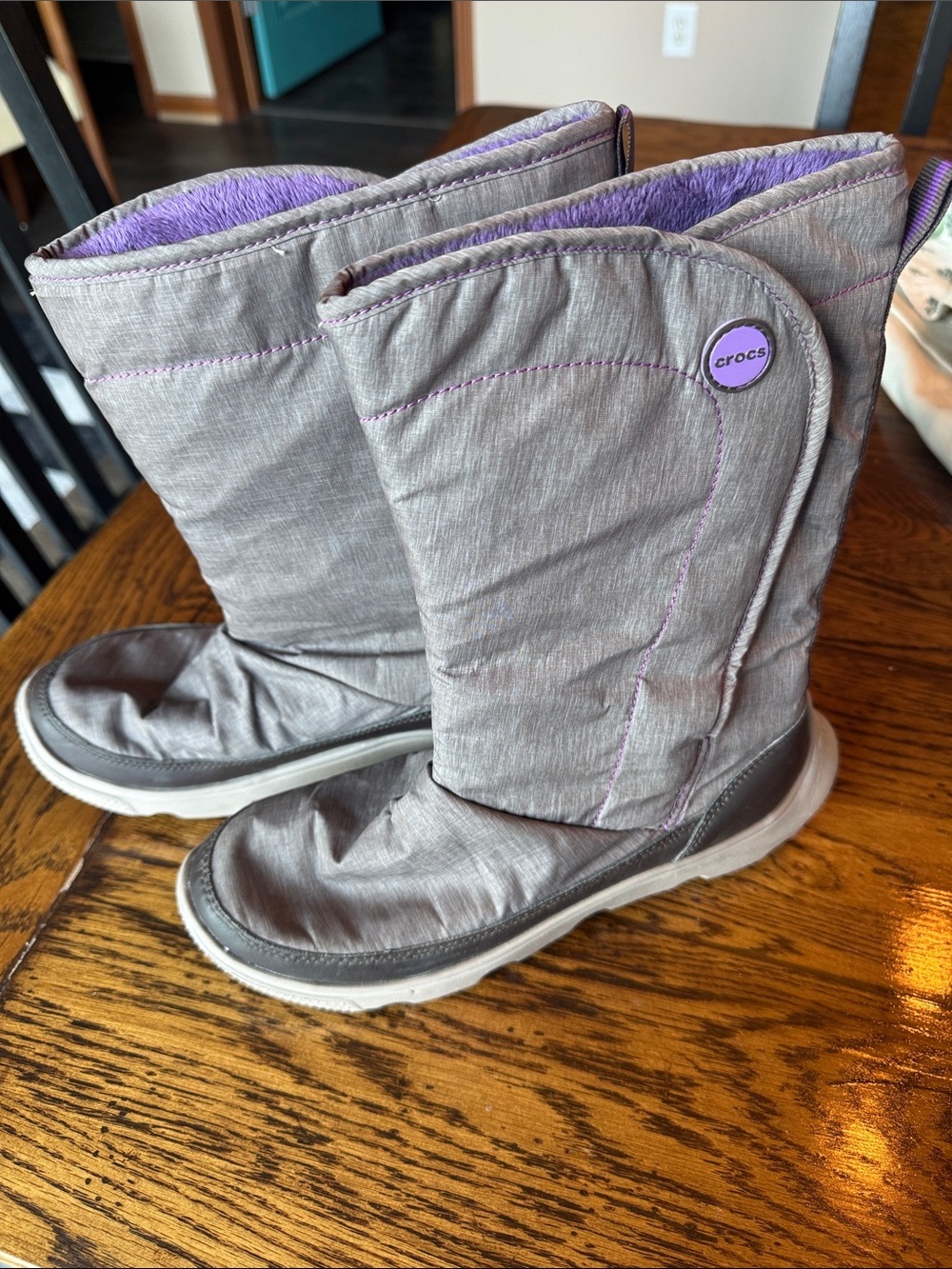 CROCS Duet Busy Day Fleece Lined Mid Calf Boots with Purple Lining Size 8